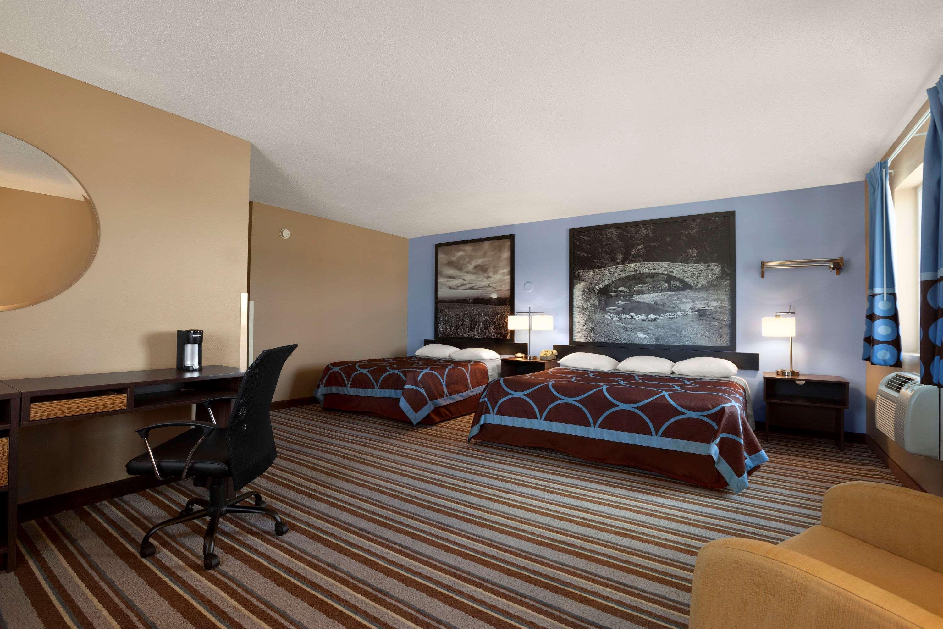 Super 8 By Wyndham Council Bluffs Ia Omaha Ne Area Motel Exterior foto