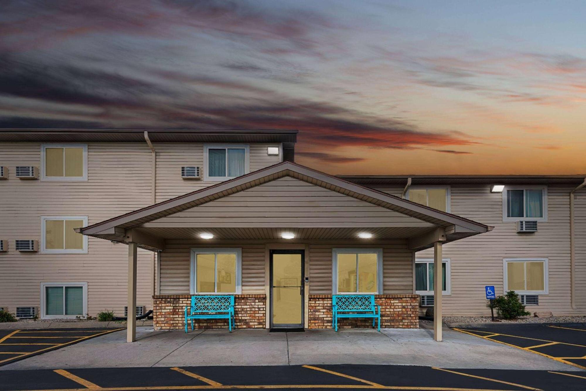 Super 8 By Wyndham Council Bluffs Ia Omaha Ne Area Motel Exterior foto
