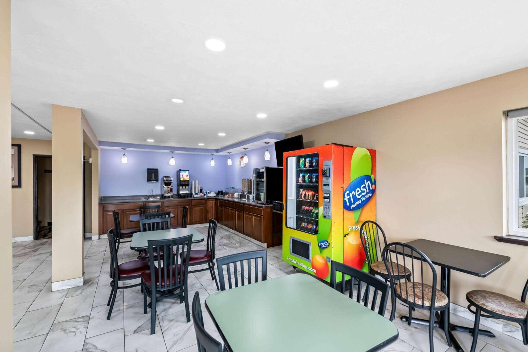 Super 8 By Wyndham Council Bluffs Ia Omaha Ne Area Motel Exterior foto
