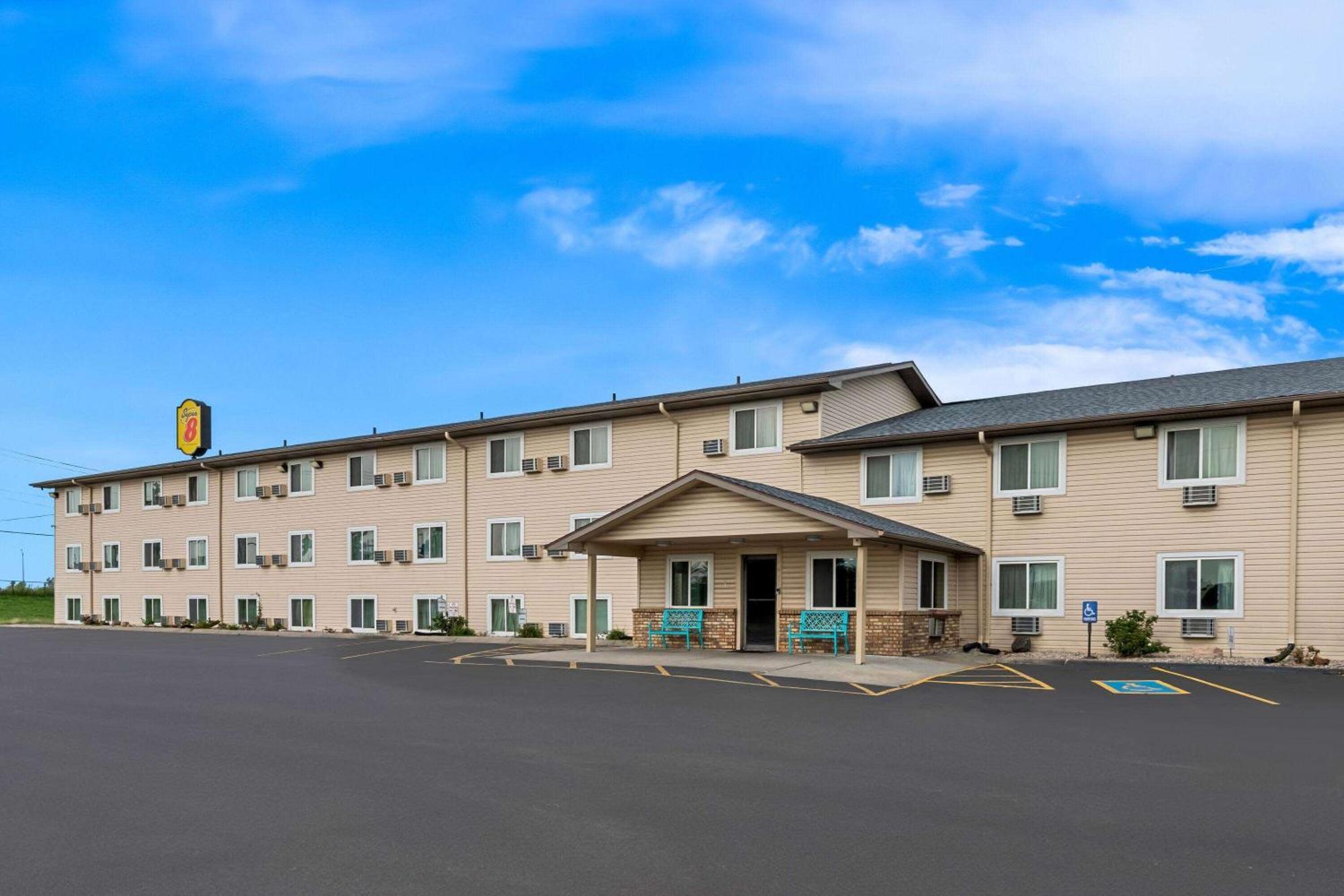 Super 8 By Wyndham Council Bluffs Ia Omaha Ne Area Motel Exterior foto